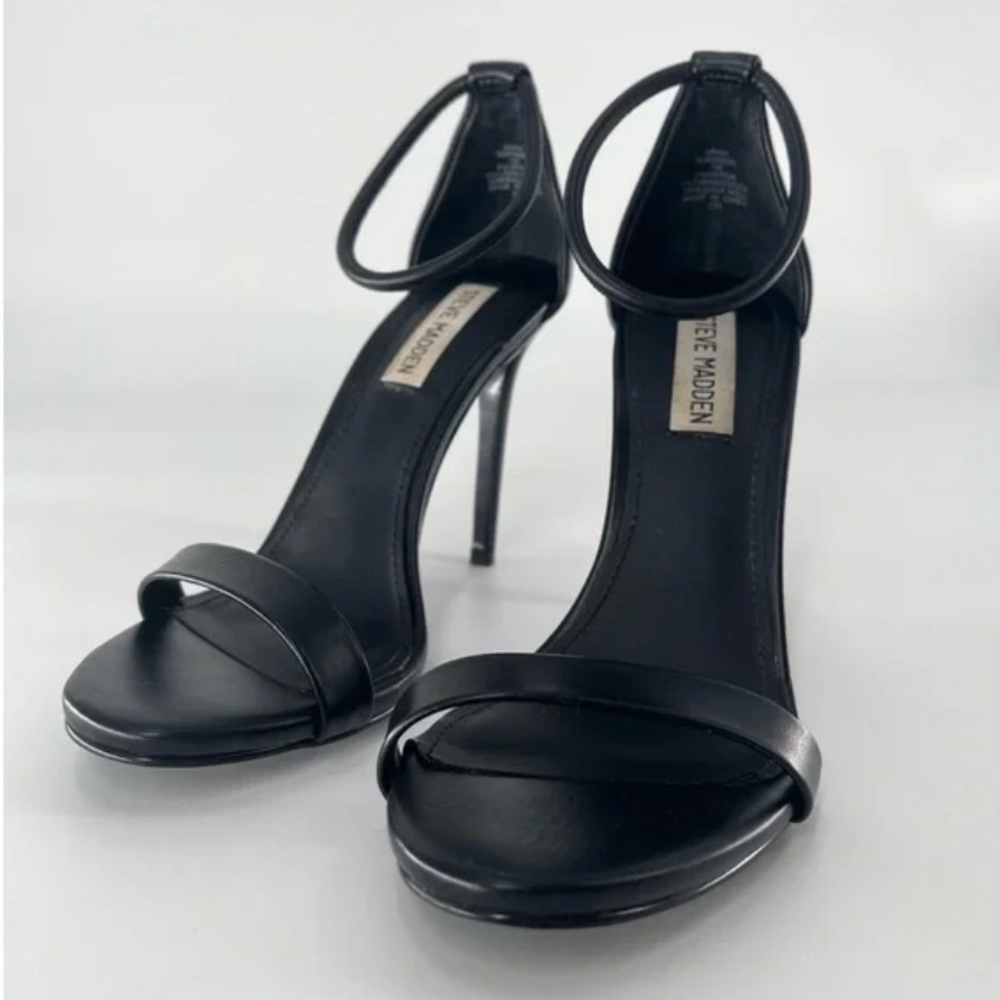 Steve Madden strappy heel